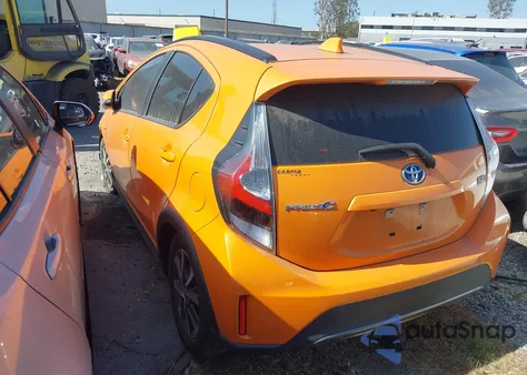 2018 Toyota Prius C из США, поврежденный, VIN JTDKDTB31J1618879